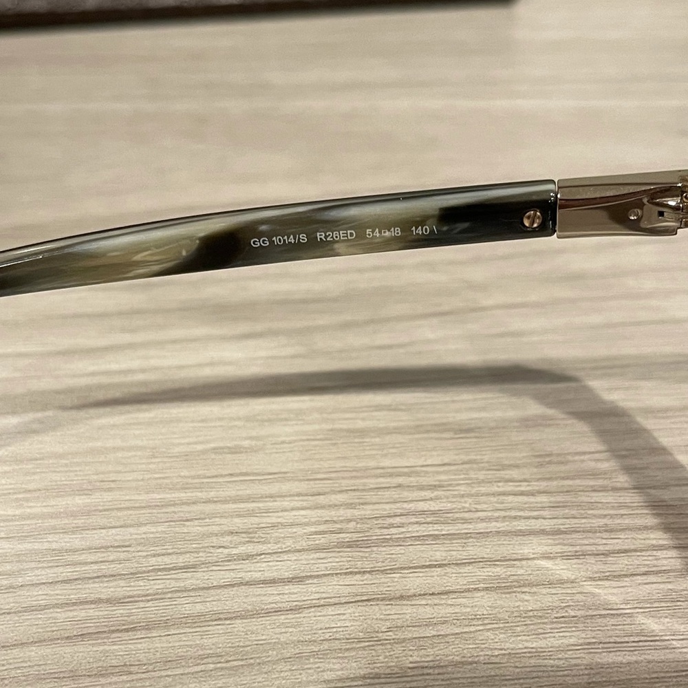 Gucci Olive Round Sunglasses - Picture 7 of 9